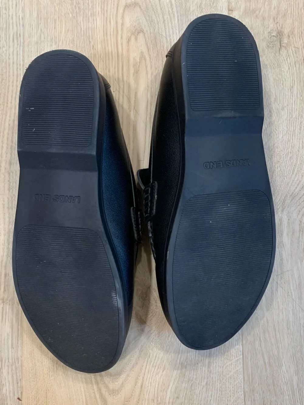 Lands’ End Youth 5 Loafers